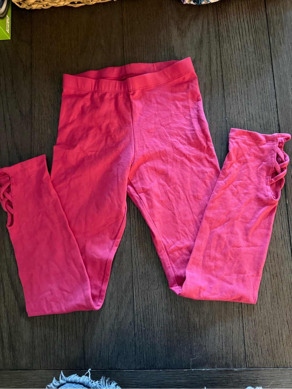 Old Navy Bright Rose Crisscross Ankle Leggings size medium 8 NWOT